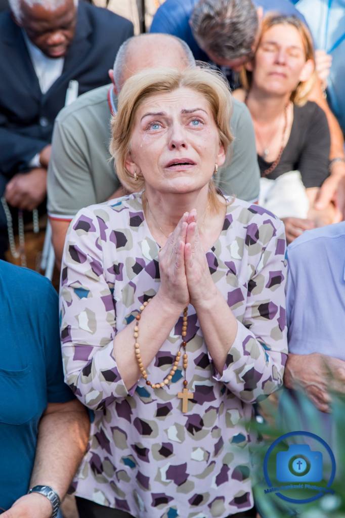 Medjugorje: Mirjana durante l'apparizione del 2 Luglio 2018 - Foto di Mateo Ivanković – Tutti i diritti riservati